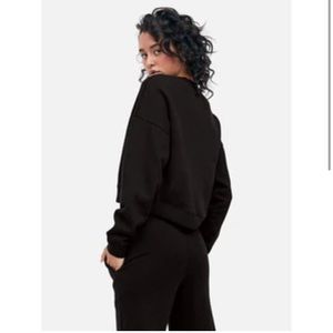 Mate the label fleece Raw Neck Sweatshirt - JET BLACK / S